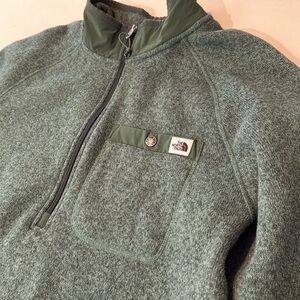 The North Face Gordon Lyons  Men's Large  Green Sweater 1/4 zip